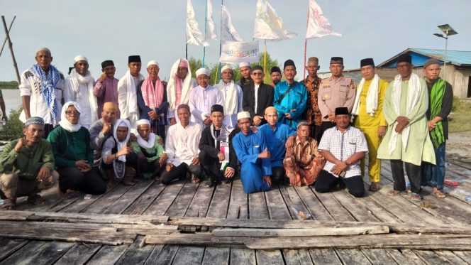 
					Kepenghuluan Sungai Bakau Gelar Acara Hatib Tolak Bala