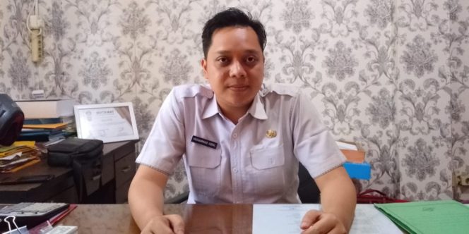 
					Tepis Isu Liar, Kasubag Keuangan Dinas PUTR Rohil Tegaskan Liburan ke Samosir Berizin dan Pakai Dana Pribadi