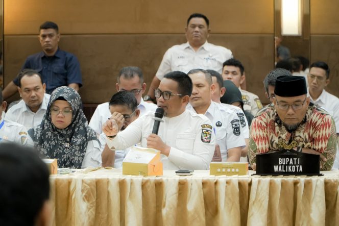 
					Bupati Pelalawan Sampaikan Usulan Infrastruktur Pada Forum Konsultasi Publik Ranwal RKPD Riau 2027.