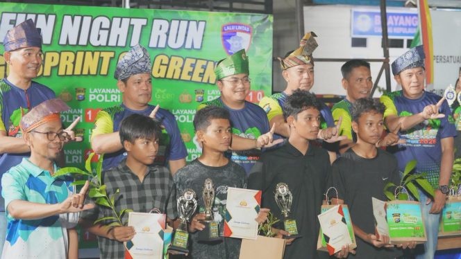 
					Ramaikan Fun Night Run “Go Sprint Go Green” Polres Meranti, Kapolres: Polri Sahabat Masyarakat